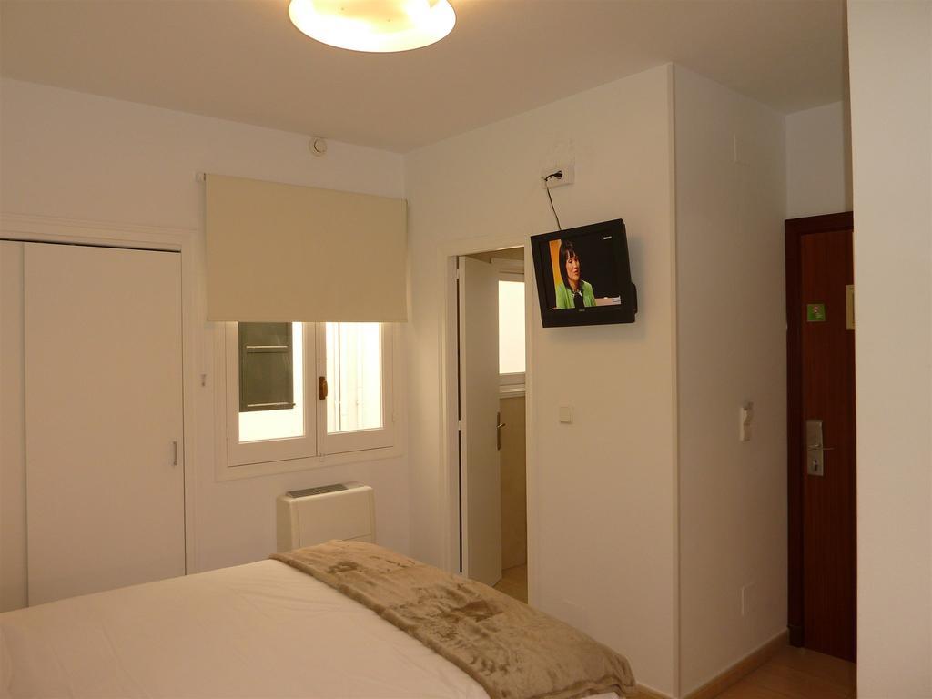 Superior Double or Twin Room,1272603979:JPEG